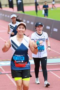 BIB: 2427, 2339
                            <button type="button" onclick="openModal(4644374)" class="btn btn-primary btn-sm float-right btn-popup" data-toggle="modal" data-target=".modal-high-quality">
                        <i class="fas fa-shopping-cart"></i> Add to Cart
                    </button>
                                            <button type="button" onclick="isThisMe(4644374, true)" class="btn btn-success btn-sm float-right btn-popup btn-isme hidden" data-toggle="tooltip" data-placement="bottom" title="นี่คือรูปของคุณใช่ไหม คลิกที่นี่เพื่อเอาเข้าอัลบั้ม">
                        <i class="fas fa-plus"></i> Add to album
                    </button>
                    <button type="button" onclick="isThisMe(4644374, false)" class="btn btn-warning btn-sm float-right btn-popup btn-isnotme hidden">
                        <i class="fas fa-ban"></i> Remove from album
                    </button>